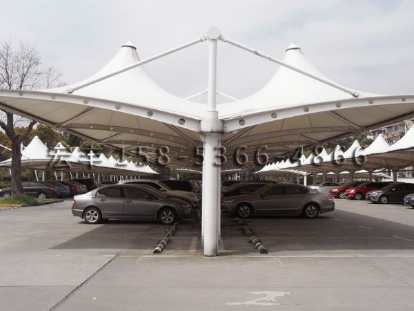 膜結(jié)構(gòu)汽車(chē)棚